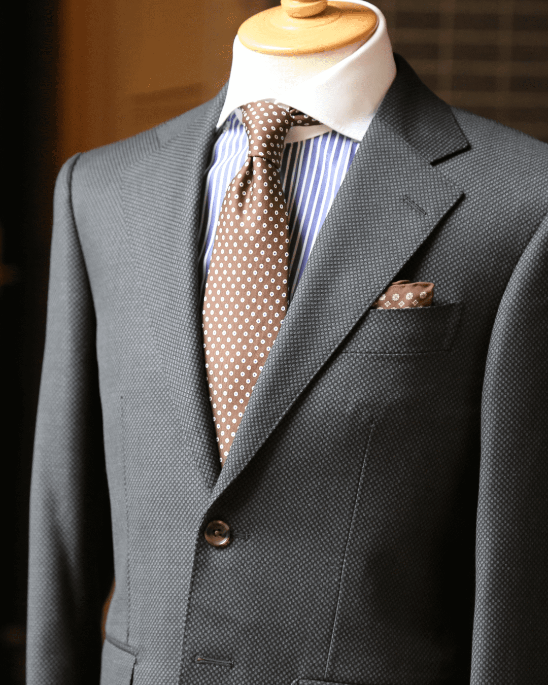 Suit tailor